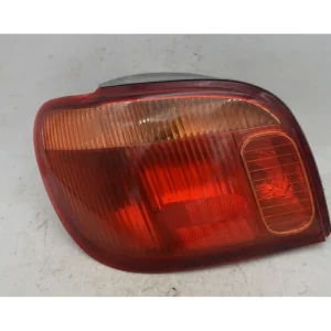Fanale Stop Posteriore SX Toyota Yaris Dal 1999 al 2005 Cod 815610D070 Professionale