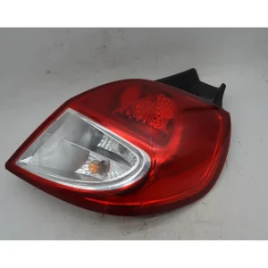 Acquista Ora Fanale Stop Posteriore DX Renault Clio III Dal 2005 al 2013 Cod 8200886946