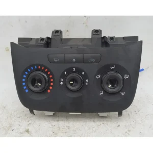 Controllo Comandi Clima Fiat Punto EVO Dal 2009 al 2012 Cod 5P5300000 Prezzo Di Fabbrica