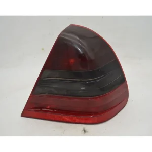Must-Have Fanale Stop Posteriore DX Mercedes Classe C W202 Dal 1993 al 2001 Cod A2028202764