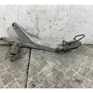 Staffa Pedana Poggiapiedi Sinistra Sx Completa Honda CB 900 F Hornet Dal 2002 al 2006 Compra Adesso