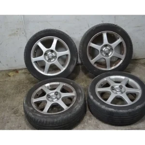 Treno Completo Gomme e Cerchi Toyota Yaris Dal 1999 al 2006 Misura 195/55/R15 82H 4 Fori Promozione Esclusiva