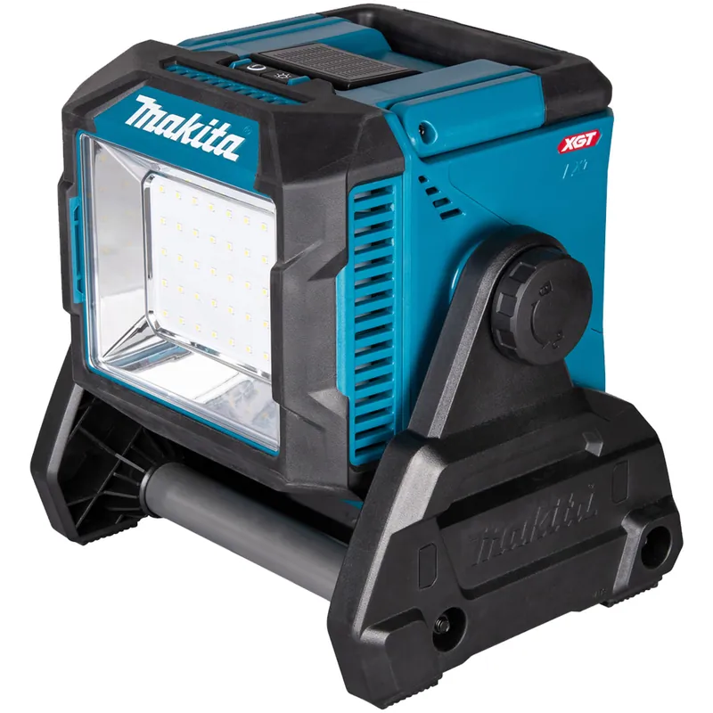 Direttamente Dal Produttore Faro da Cantiere Cordless 40V e 18V XGT/LXT MAKITA Potenza Max 3600 Lumen con 40 LED ad Alta Intensità IP65 Orientabile modello ML005G