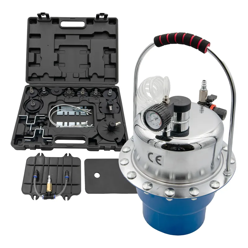 Novità Kit per spurgo impianto frenante e cambio liquido freni 5 L - 19 pezzi